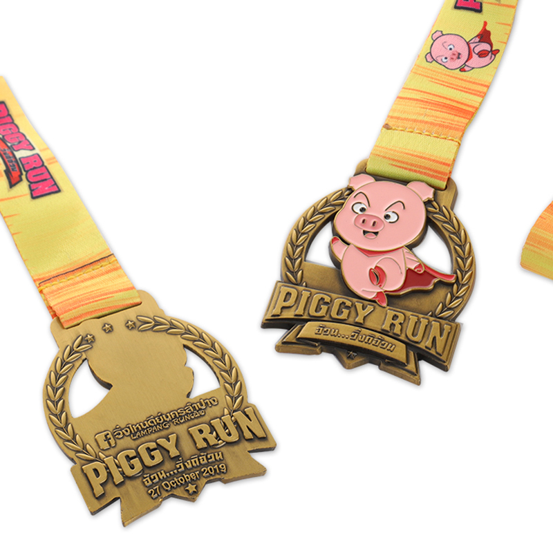 Персонализированные золотые медали США по бегу по пересеченной местности Piggy Run