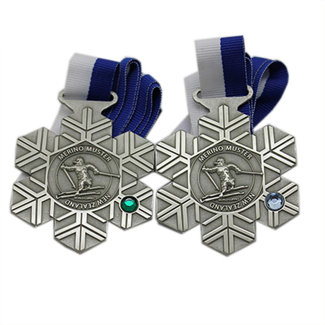 Металлическая спортивная медаль Snow Design Crystal Skiing