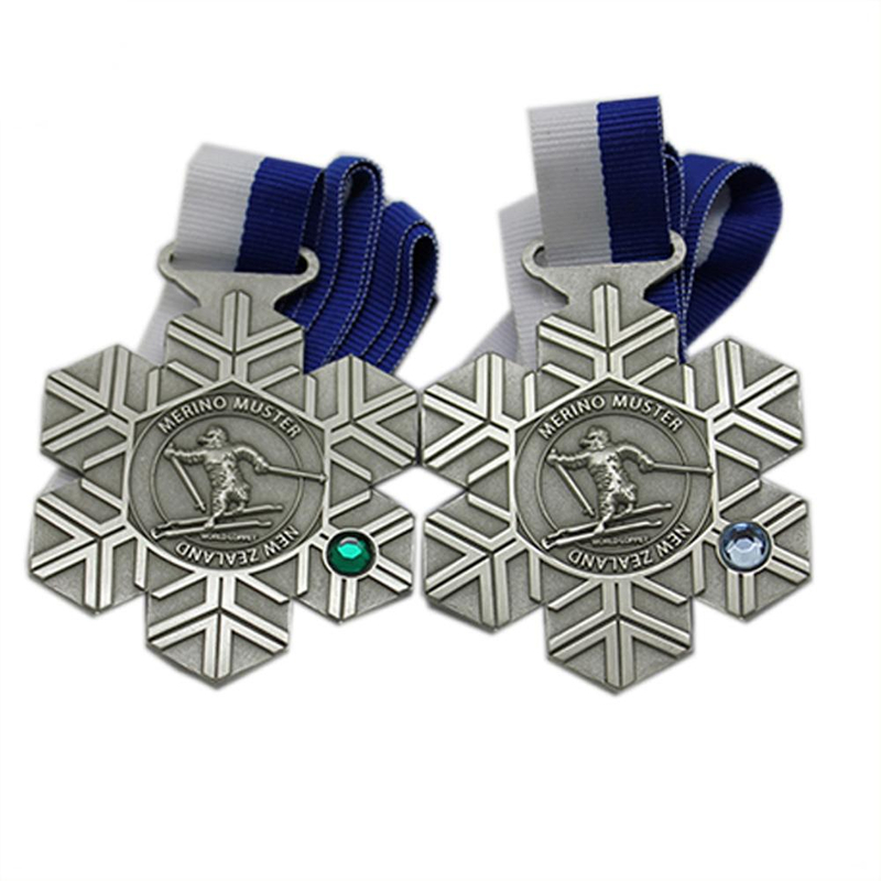 Металлическая спортивная медаль Snow Design Crystal Skiing
