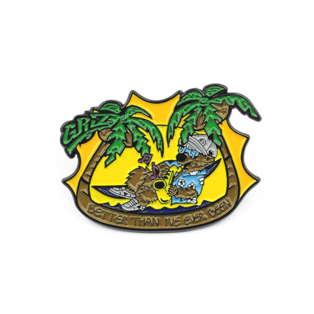 Пользовательский логотип Мягкий жесткий аниме эмаль значок на лацкане